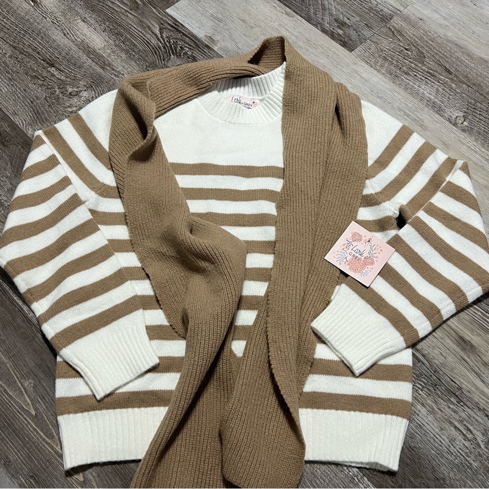 Lark+Grey Women’s Striped Top & Scarf Set